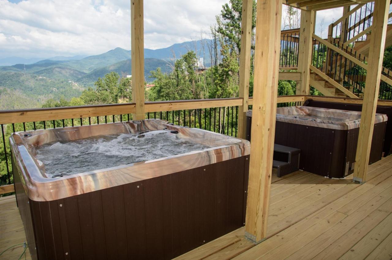 Mansion In The Sky Cabin Гетлинбург Екстериор снимка