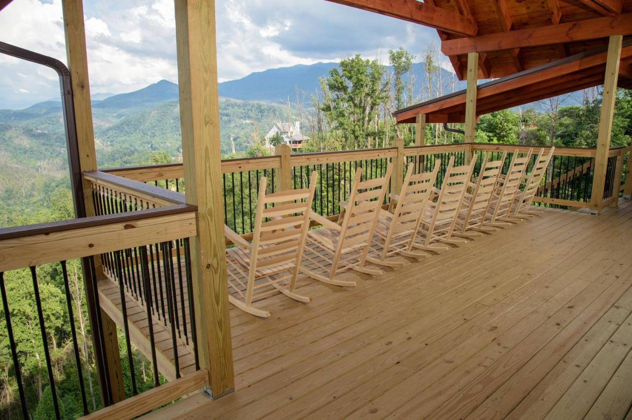 Mansion In The Sky Cabin Гетлинбург Екстериор снимка