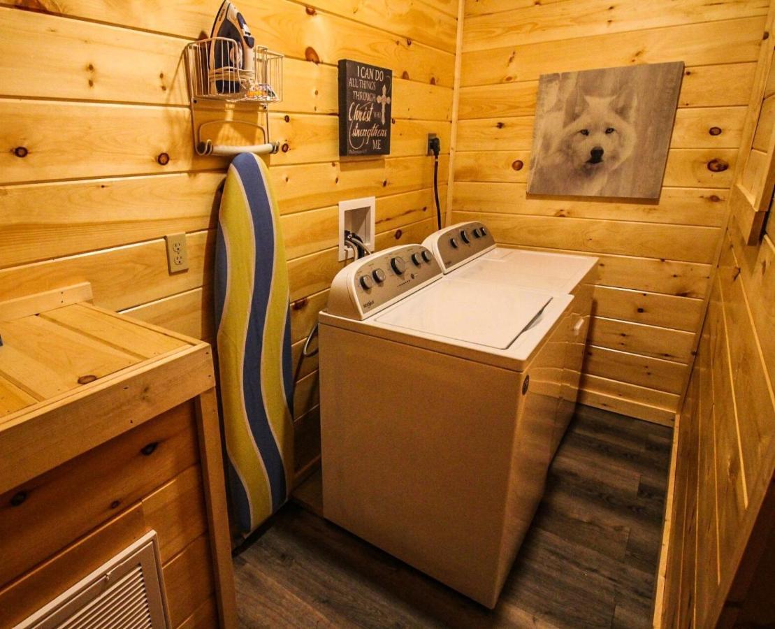 Mansion In The Sky Cabin Гетлинбург Екстериор снимка