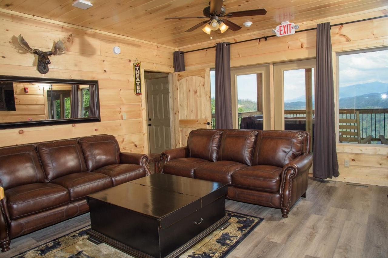 Mansion In The Sky Cabin Гетлинбург Екстериор снимка