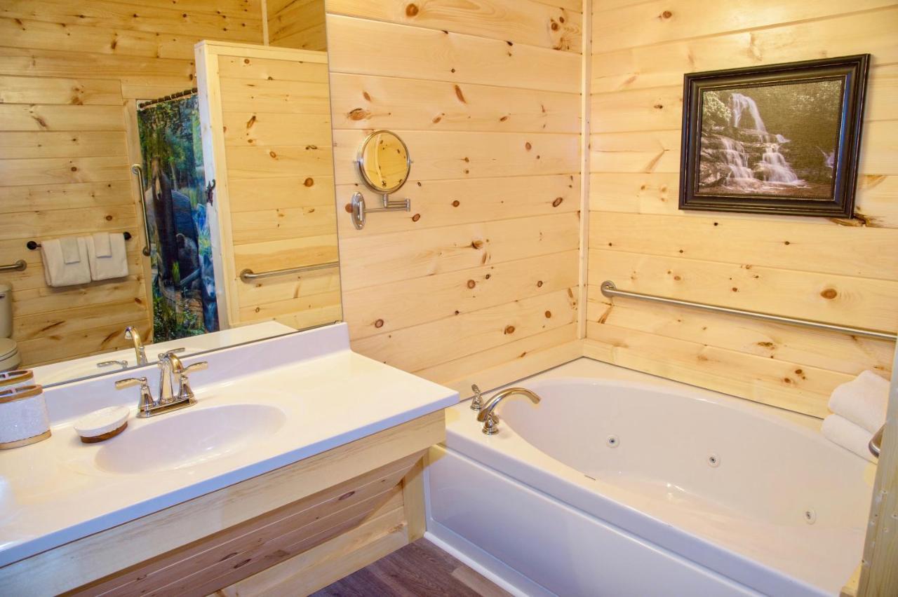 Mansion In The Sky Cabin Гетлинбург Екстериор снимка