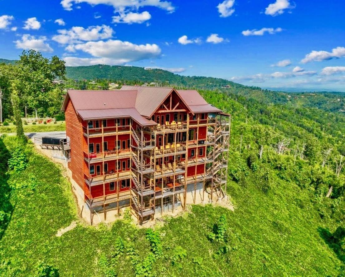 Mansion In The Sky Cabin Гетлинбург Екстериор снимка