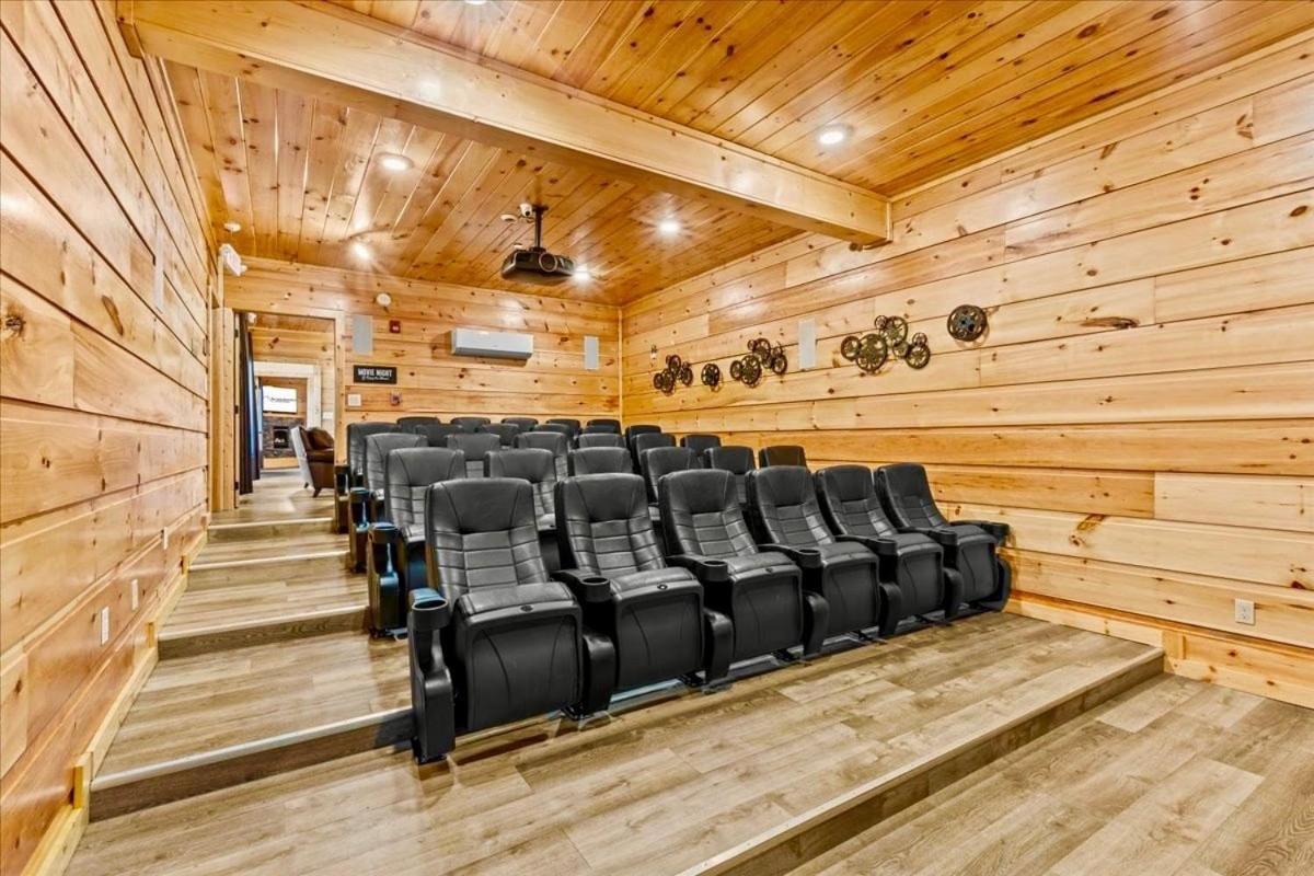 Mansion In The Sky Cabin Гетлинбург Екстериор снимка