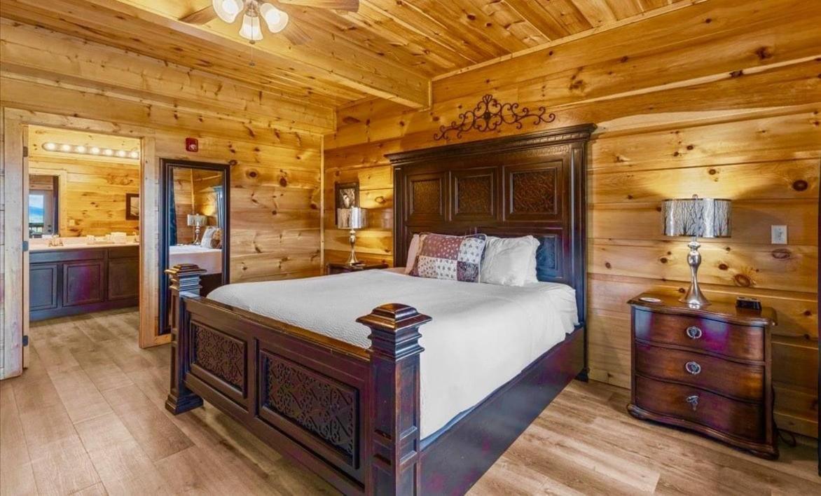 Mansion In The Sky Cabin Гетлинбург Екстериор снимка