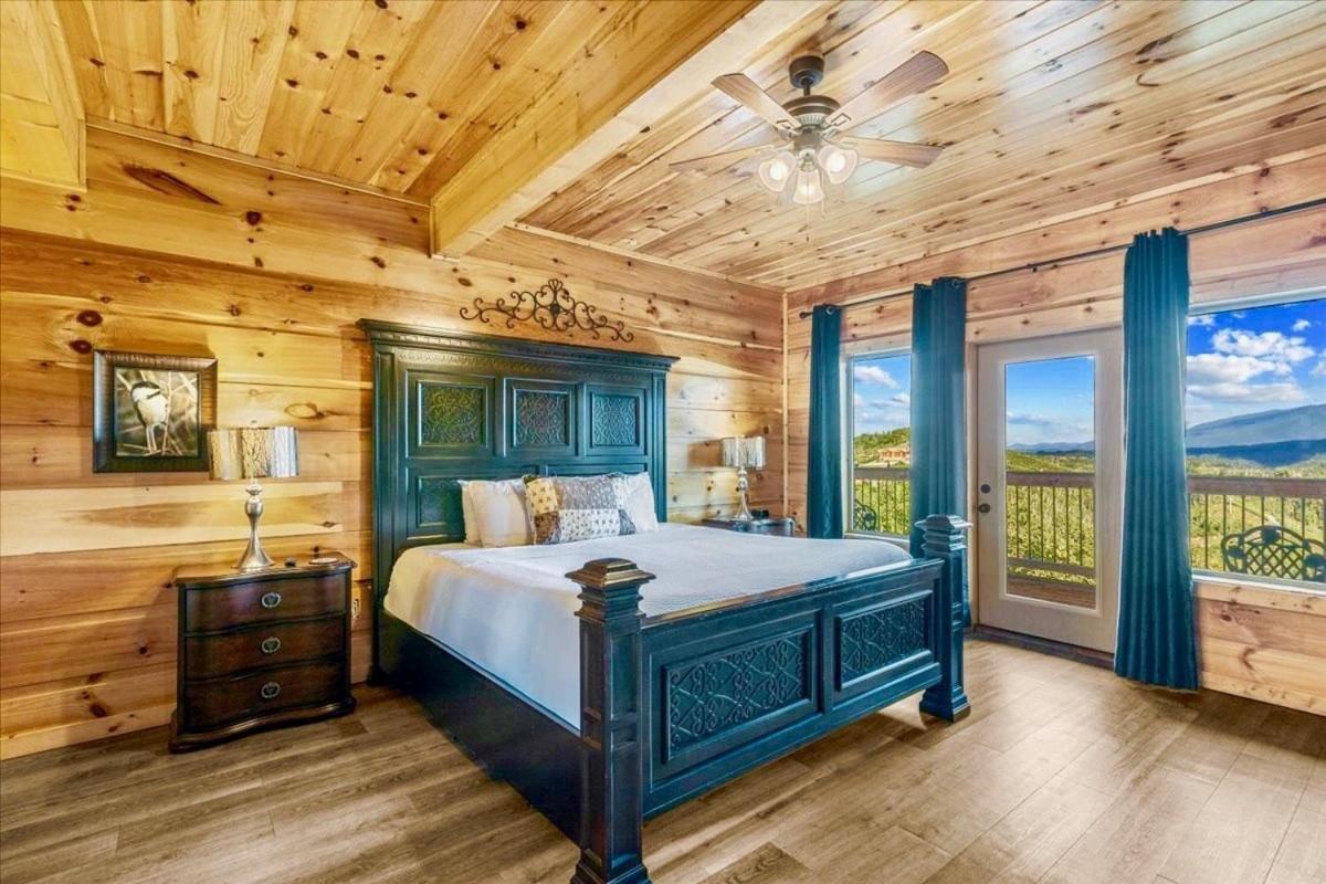 Mansion In The Sky Cabin Гетлинбург Екстериор снимка